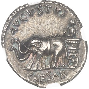 Auguste (27 av. J.-C. - 14 ap. J.-C.). Denier au nom de L. Aquilius Florus ND (19 av. J.-C.), Rome.