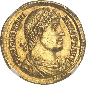Valentinian I (364-375). Solidus ND (364-367), Constantinople.