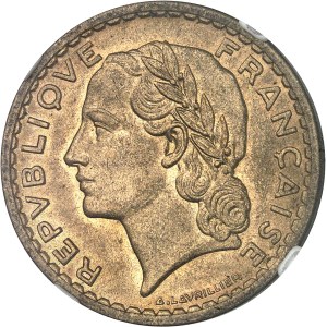 IVe République (1947-1958). 5 francs Lavrillier en cupro-aluminium 1947, Paris.