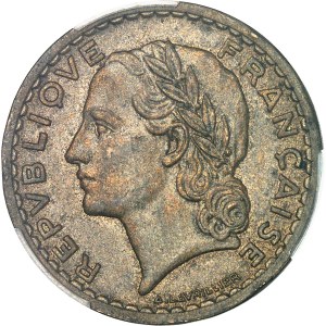 IVe République (1947-1958). 5 francs Lavrillier en cupro-aluminium 1947, Paris.