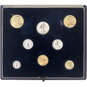 Ve République (1958 à nos jours). Coffret de 8 piéforts en métaux communs 1960 à 1966 [février 1967], Paris.