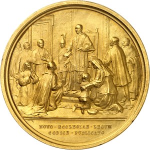 Vatican, Benedict XV (1914-1922). Annual Gold Medal, new code of canon law, by Bianchi, Flan bruni (PROOF) 1917 - An III, Rome.