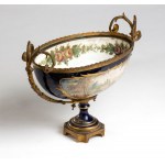 Filiżanka z francuskiej porcelany Sevres, XIX wiek