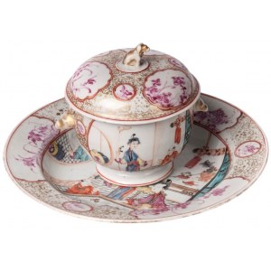 Maternity cup with plate