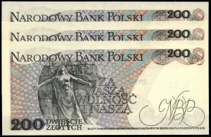 Poland. 1988 200 Zlotych 3 Consecutive Pcs