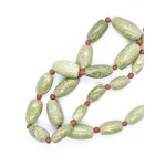 Necklace with elidot