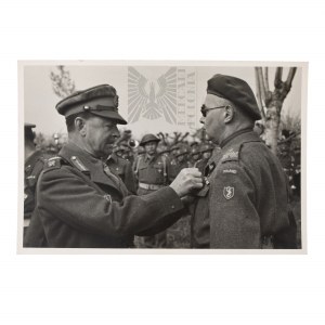 PSZnZ Press Photo of Marshal Alexander and General Roman Odrzynski.