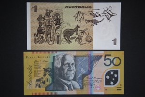 Australia Lot of 2 Notes ND (1982-2011)