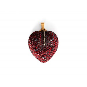 Heart-shaped pendant, Garnet / silver / metal
