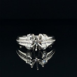 PLATINUM RING 7.20 GR WITH DIAMONDS - RNG30606