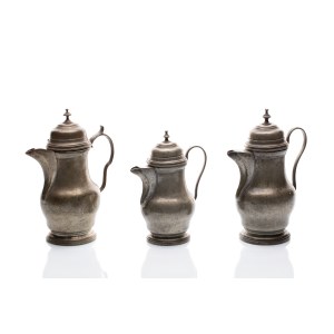SET OF THREE PEWTER TEAPOTS | UPPER SLAVKOV (CZECH / BOHEMIAN 1800 - 1830)
