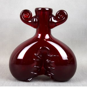Vase with ears, Jerzy SŁUCZAN-ORKUSZ, Institute of Glass in Cracow, 1970s.