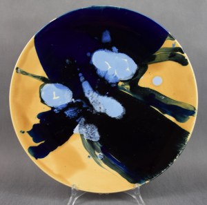 Piatto d'autore firmato RK, Włocławek, 1960. Unico