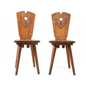 A pair of chariots