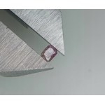 Diamante naturale con una valutazione di 246 dollari americani