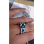 18 CT GOLD 8 GRAM RING. VALUATION: $3690 USD. NATURAL DIAMONDS VS.