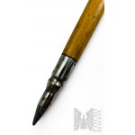 Czekan z Drewnianym Styliskiem i Metalowym Szpikulcem