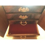 Drewniana szafeczka/szkatułka na biżuterię