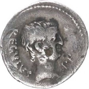 L. Livineius Regulus (42 př. Kr.), AR denár, A: Hlava pretora vpravo, opis / Sella Curulis, po každ