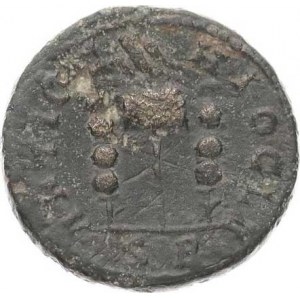 Volusianus (251-253), AE 19, Antiochie-Pisidie, praporec s orlem mezi dvěma standartami