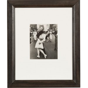 ALFRED EISENSTAEDT, VJ day