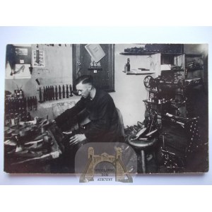 Słupsk, Stolp, zakład szewski R. Paliński, wnętrze, fotograficzna 1932