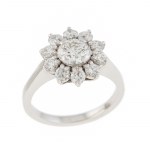 Daisy-shaped ring, France, second half of 20th century.