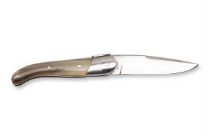 Knife 