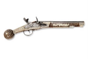 Replica Puffer flintlock pistol with flintlock