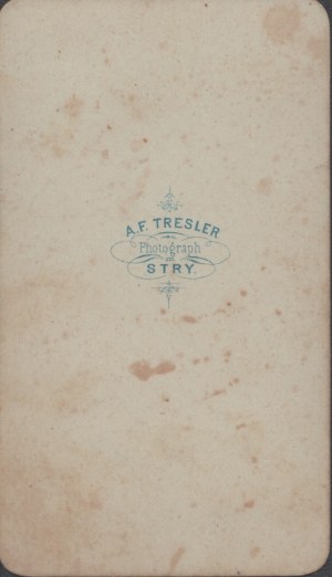 A. F. Tresler] CDV photograph of Ludwika Pietraszkiewicz with her daughters. Photo by A. F. Tresler STRY [l. 1860s, national mourning].