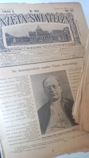 Christmas Newspaper 42 n-ry 1932.