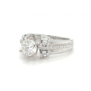 PLATINUM RING 7.20 GR WITH DIAMONDS - ER40702