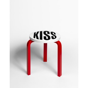 Barbara Kruger (b. 1945), Kiss stool 60, 2019