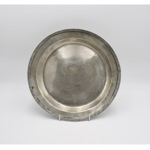 Round plate