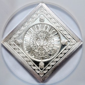 5 gold 1988, Jozef Pilsudski, clipa