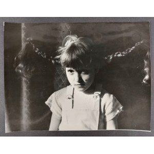 Wojciech Krynski, Photographie artistique, Fille, Pipi Stocking ?