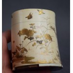 Puzdro in osso, Uccelli in giardino e insetti, Giappone, epoca Meiji, XIX secolo.