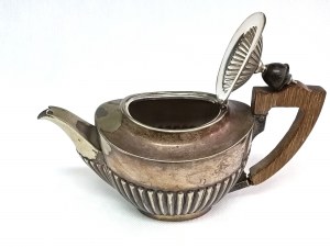 Plated tea pot by Roberts & Belk, England