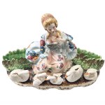 Countess with swans, Capodimonte (Italy)