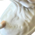 Figurka porcelanowa sarenka, Royal Dux, proj. Karl Wanke