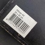 Maska w stylu afrykańskim w ozdobnej oprawie