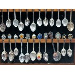 Set of 36 collectible spoons in a glass case (USA/France)