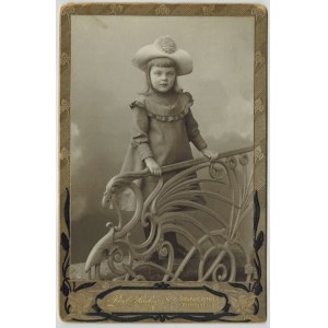 [Fotograf] Sacher Paul, Świdnica - portret Alicji Glinczanki [ok 1917?]