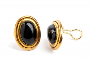 Onyx gold pair of earrings