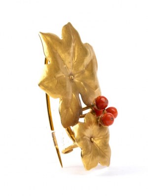 Gold coral brooch