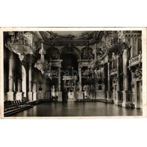 1938 Budapest I. Vár, királyi palota, Márványterem, belső (gyűrődés / crease)