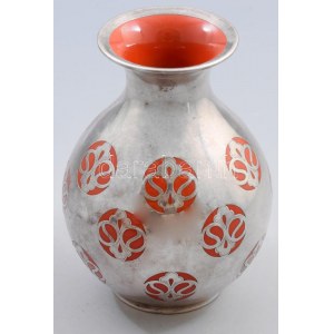 Friedrich Spahr (1900-1945): Porcelán váza ezüst (Ag) díszborítással, jelzett, m: 16 cm /// Friedrich Spahr (1900?1945)...