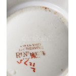 cca 1880 Copeland 42 darabos szervírozó készlet. Jelzett, elszíneződéssel, pár sérült darabbal, impozáns összeállítás! ...