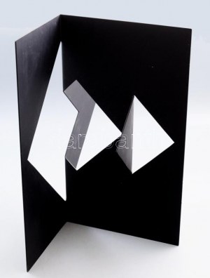 Fajó János (1937-2018): Sík szobor II. 1969, festett alumínium objekt, 40x19x37 cm, minimális kopással...