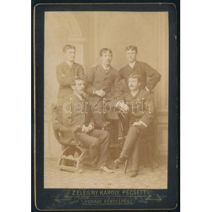 cca 1885 ,,Az 1884/5-ik évbeli IV. éves joghallgató collegák, a pécsi jog- és államtudományi lyceumban...